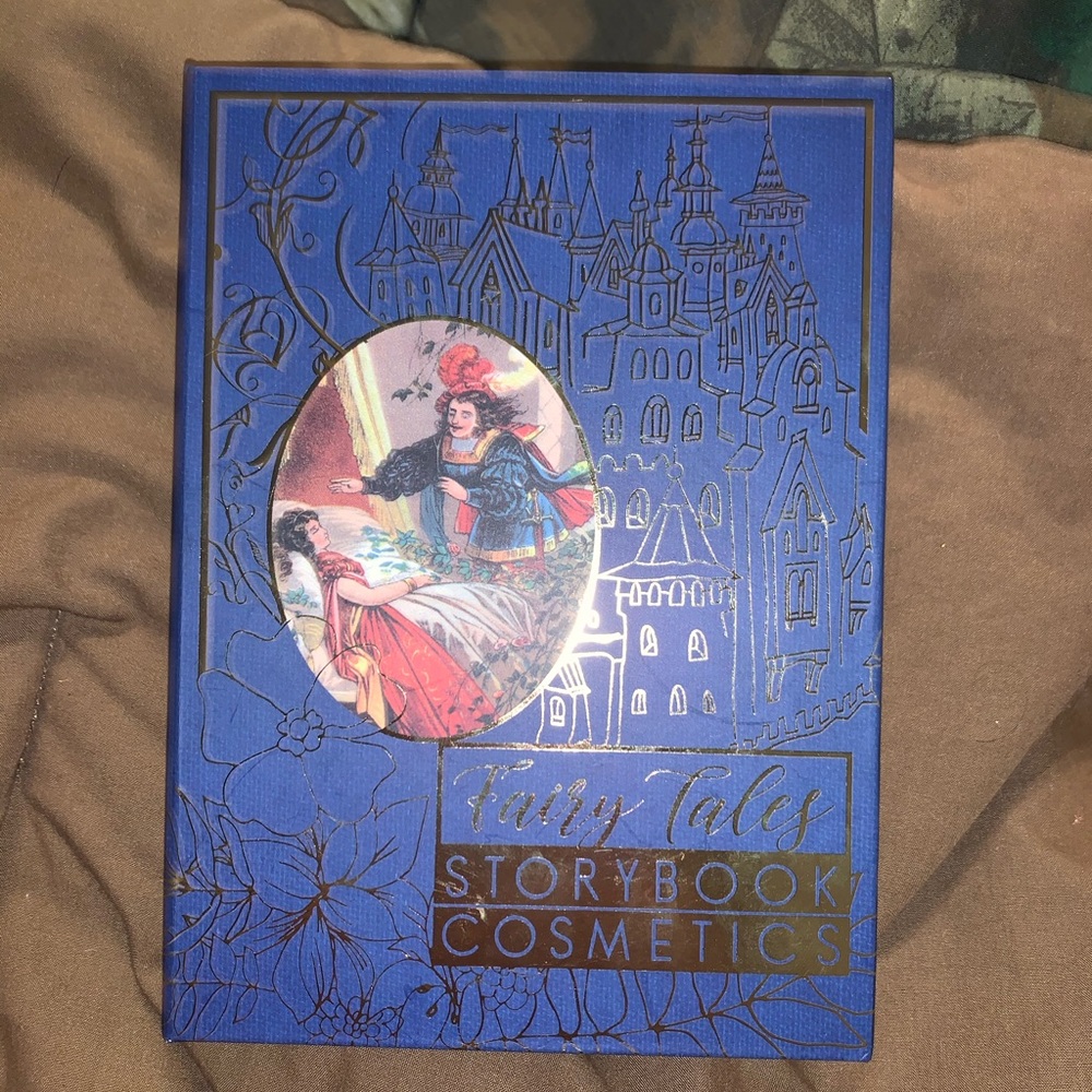 Like new, StoryBook Cosmetics eyeshadow!!